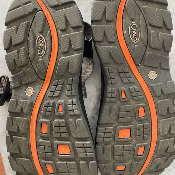 Men’s CHACOS size 10 - Picture 3 of 3